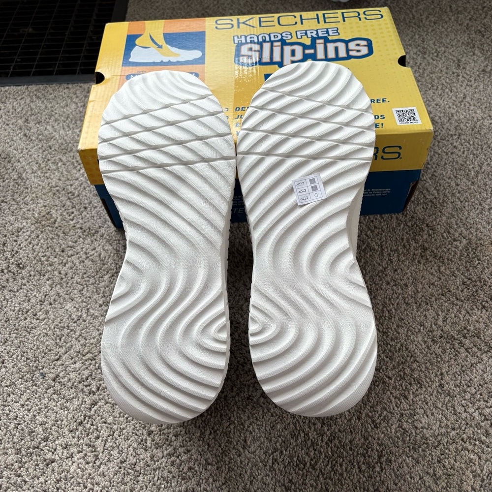 SLIP INS Skechers BOBS White Athletic Shoes - Picture 7 of 8